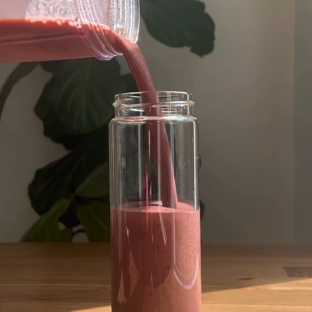 Chocolate Cherry Energizer Smoothie